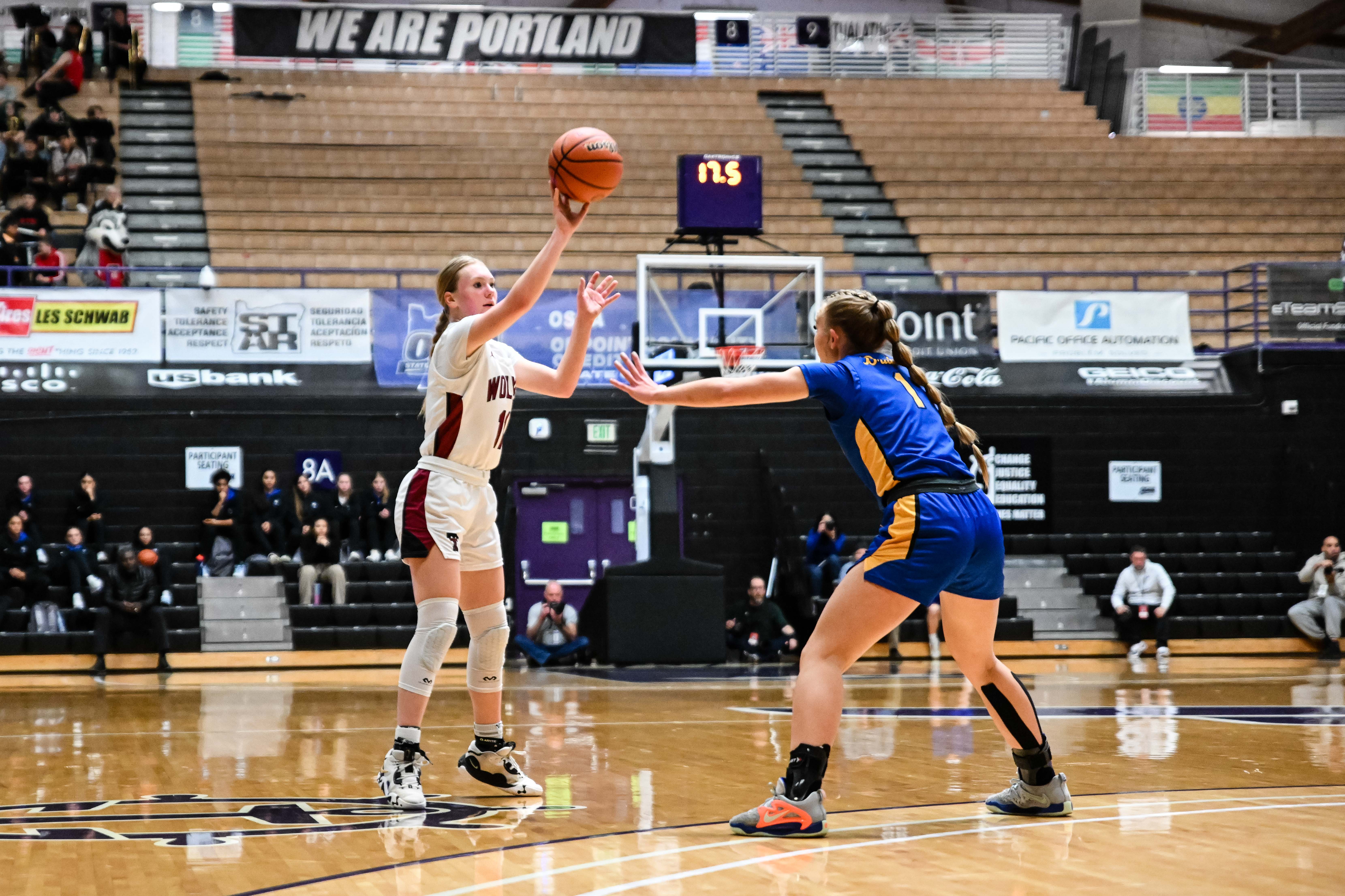 Barlow Tualatin 6A Oregon girls basketball quarterfinal Naji Saker -48